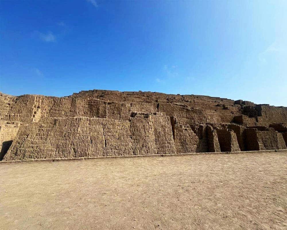 Miraflores Highlights & Huaca Pucllana - Small Group Tour