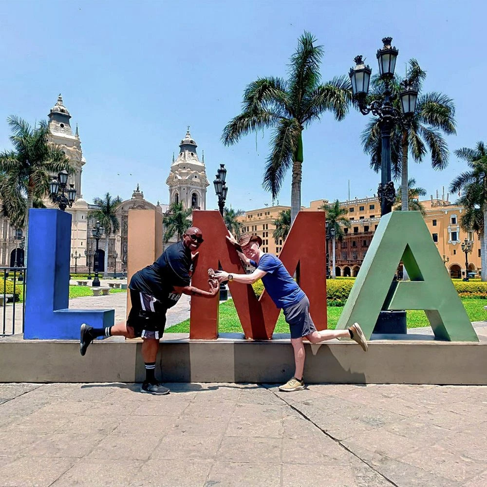 Lima Historic Center & San Francisco Catacombs Tour from Lima Airport