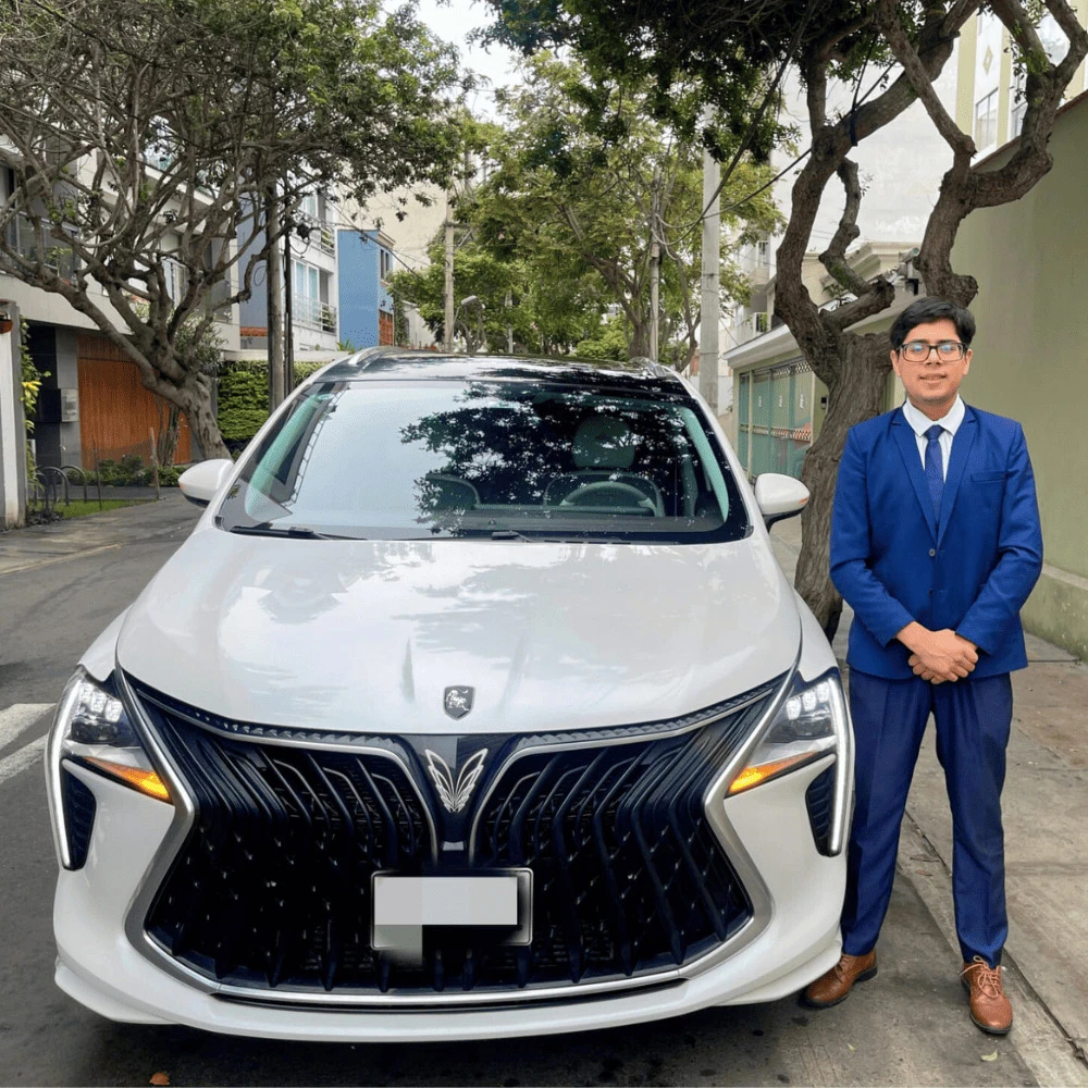 Lima: 8-Hour Private Transport Service with Professional Driver