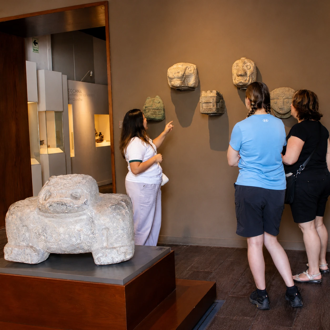 Private Larco Museum & Magic Water Circuit Tour with Dinner