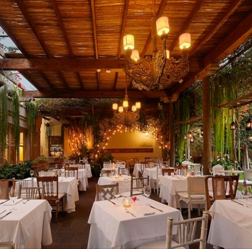 Private Larco Museum & Magic Water Circuit Tour with Dinner