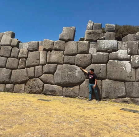 sacsay huaman stones