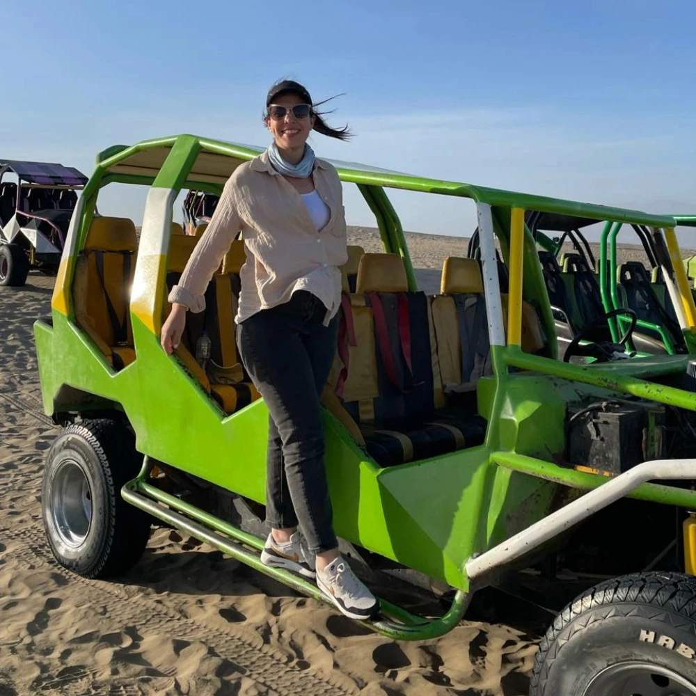 buggies-huacachina-sand-dune-sand-boarding