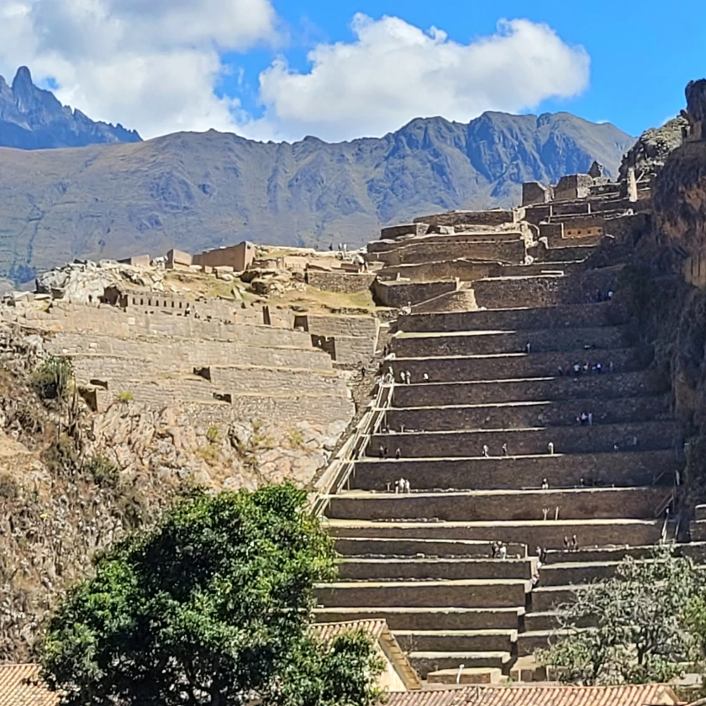 ollantaytambo-inca-fortress-peru