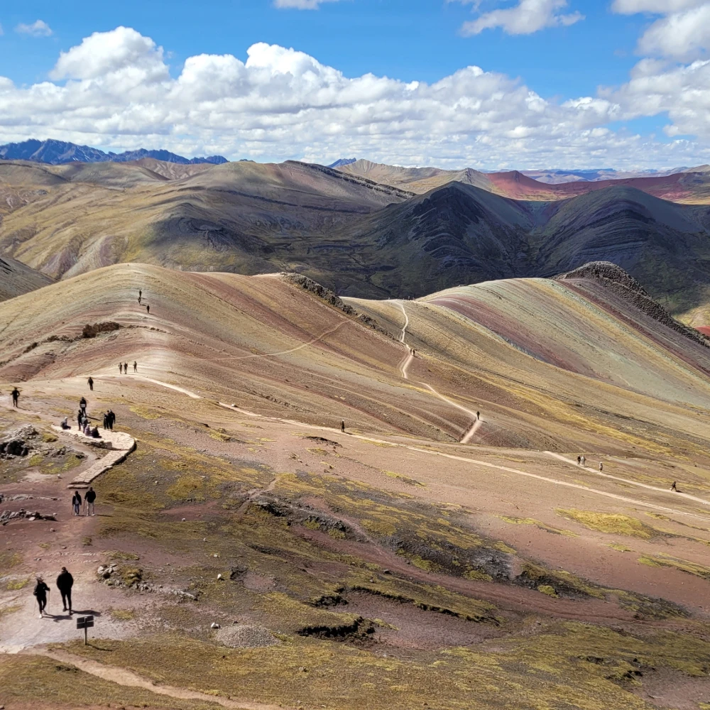 vinicunca-rainbow-mountain-tour
